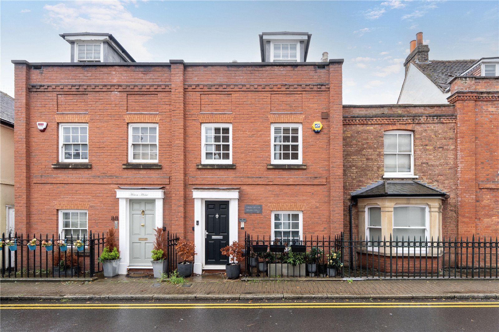 Thames Street, Sunbury On Thames, TW16 5QP