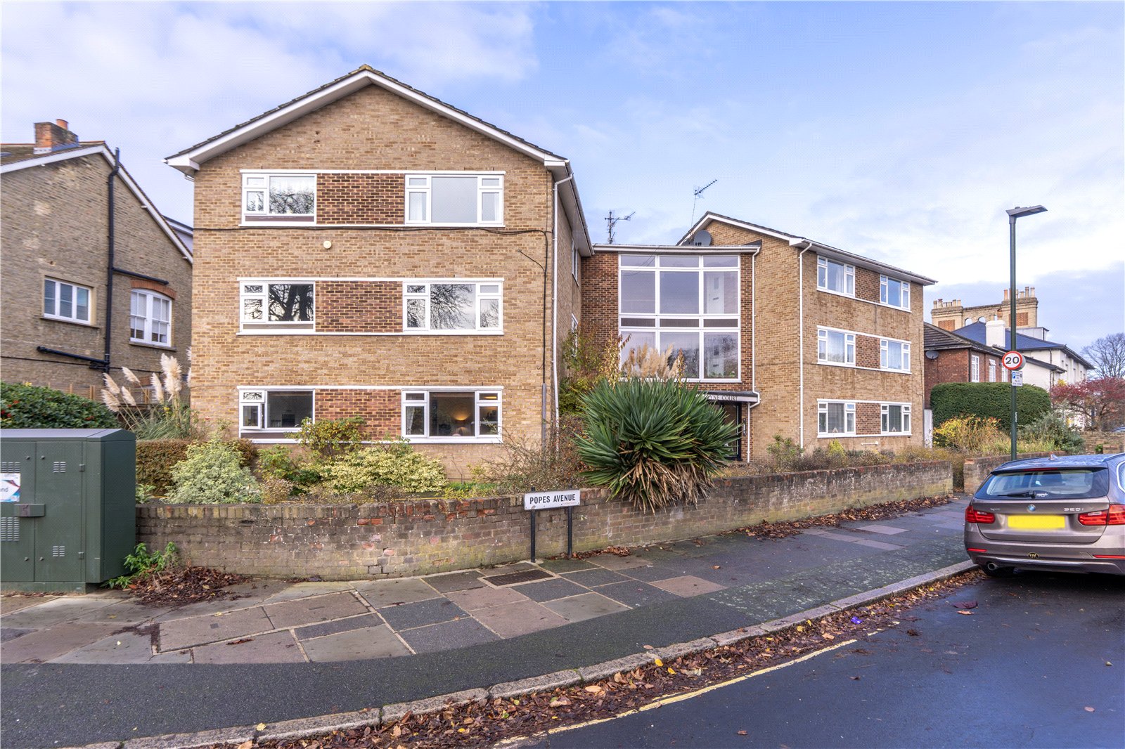 Courtayne Court, Popes Avenue, Twickenham, TW2 5TJ