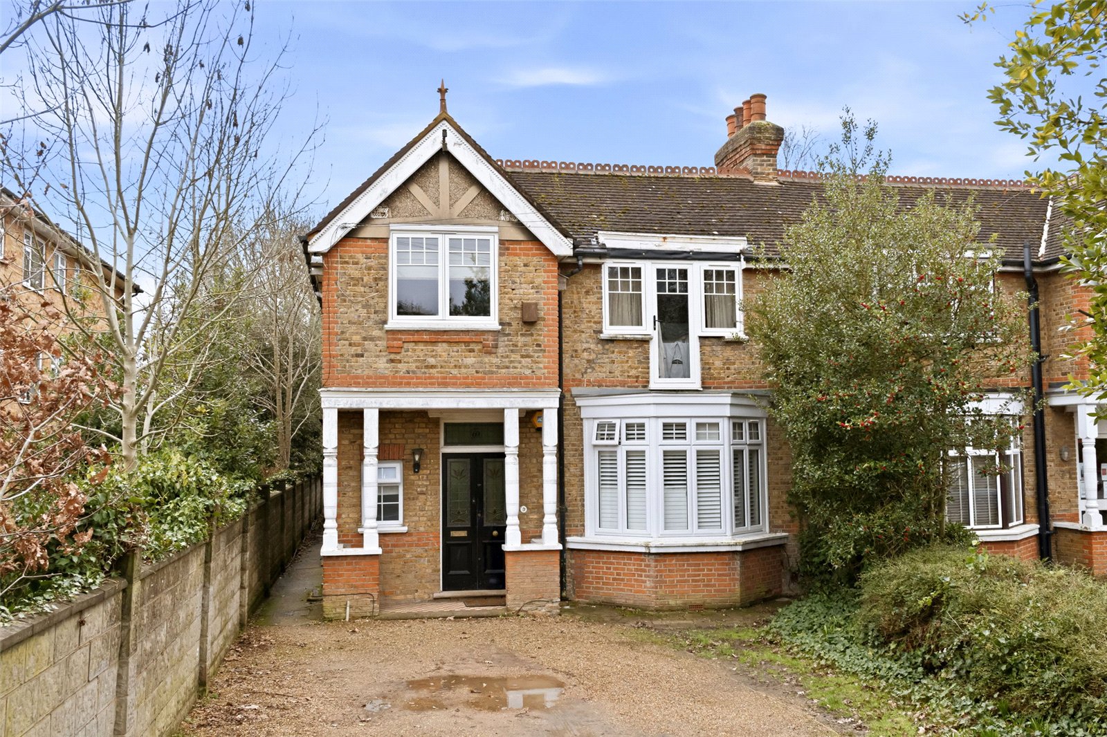 Broad Lane, Hampton, TW12 3AX