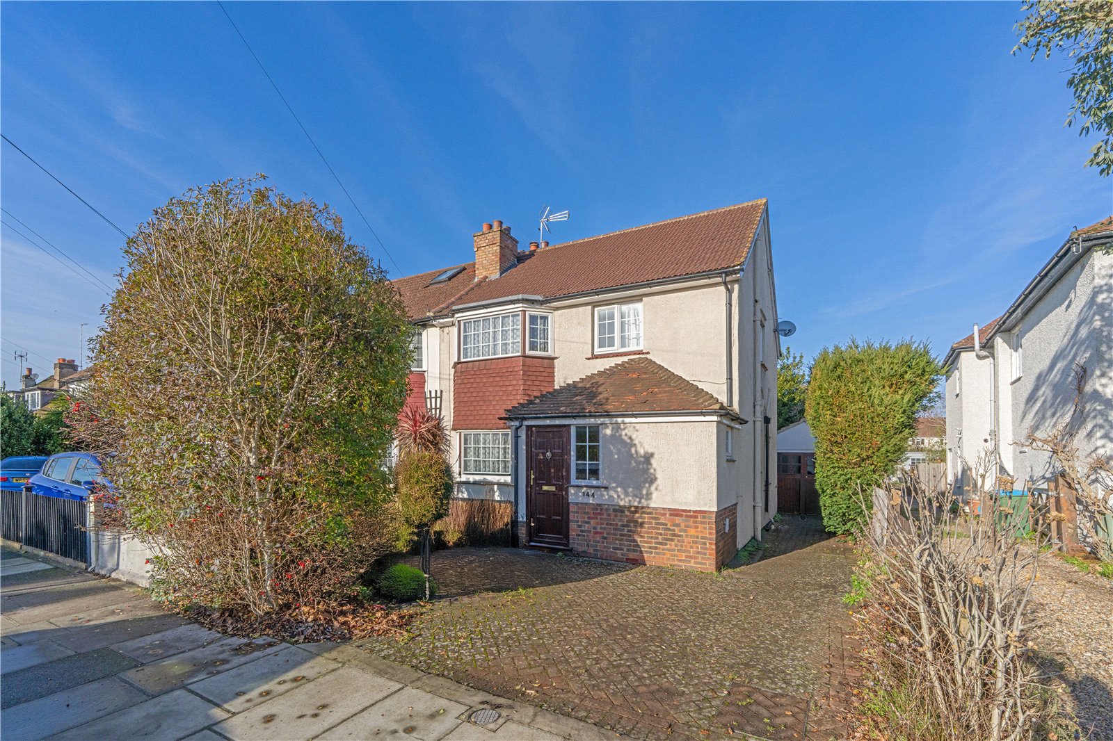 Broad Lane, Hampton, TW12 3BW