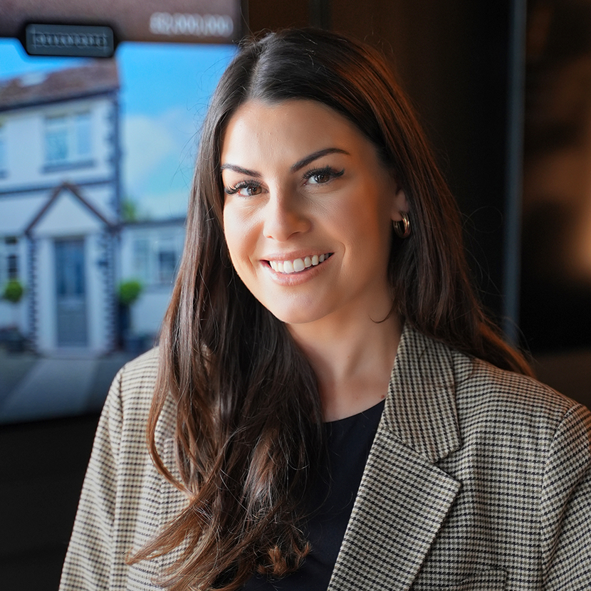 team member mollie - Devenports Estate Agents