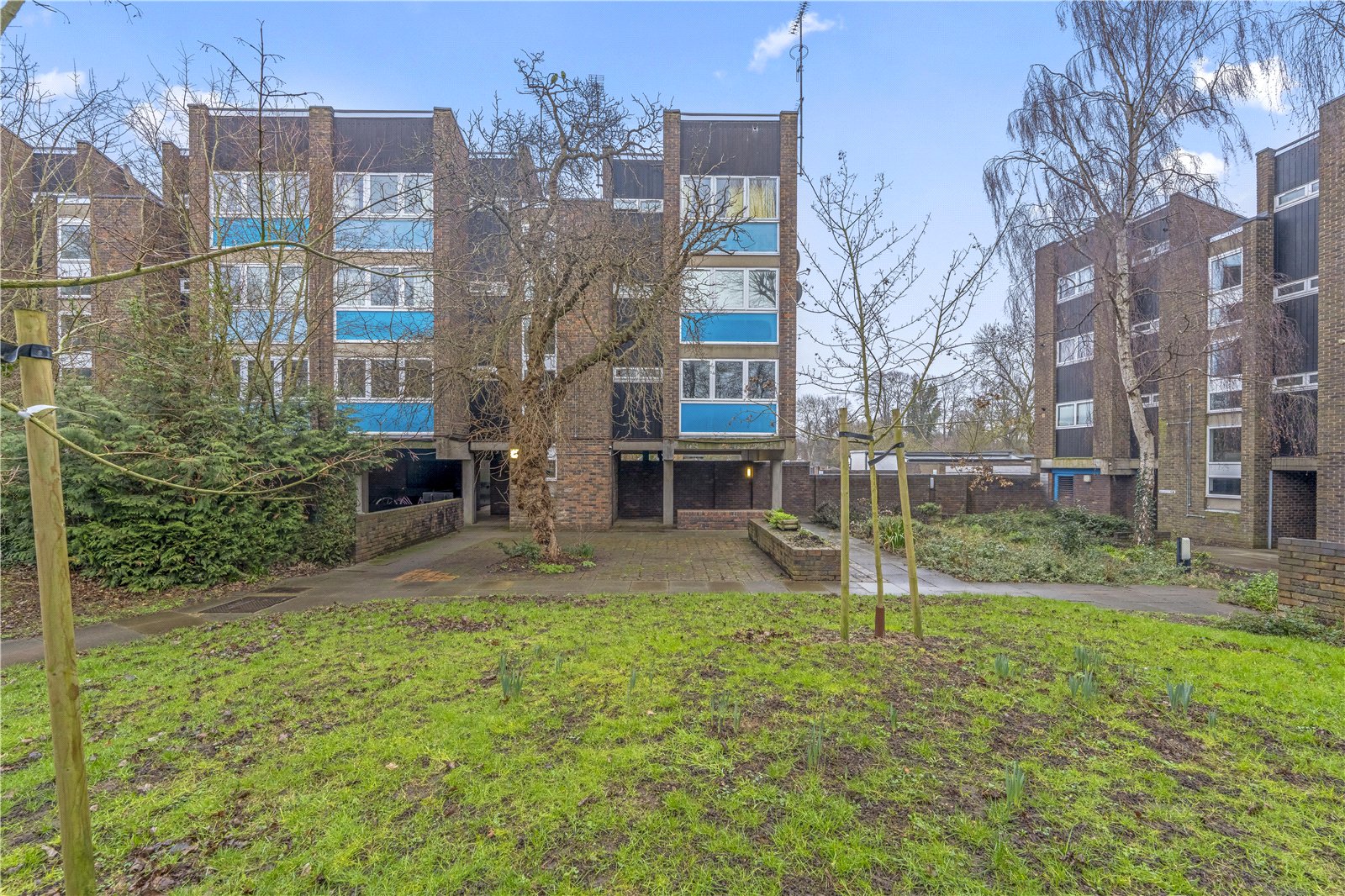 Milton Court, Twickenham, TW2 5SB