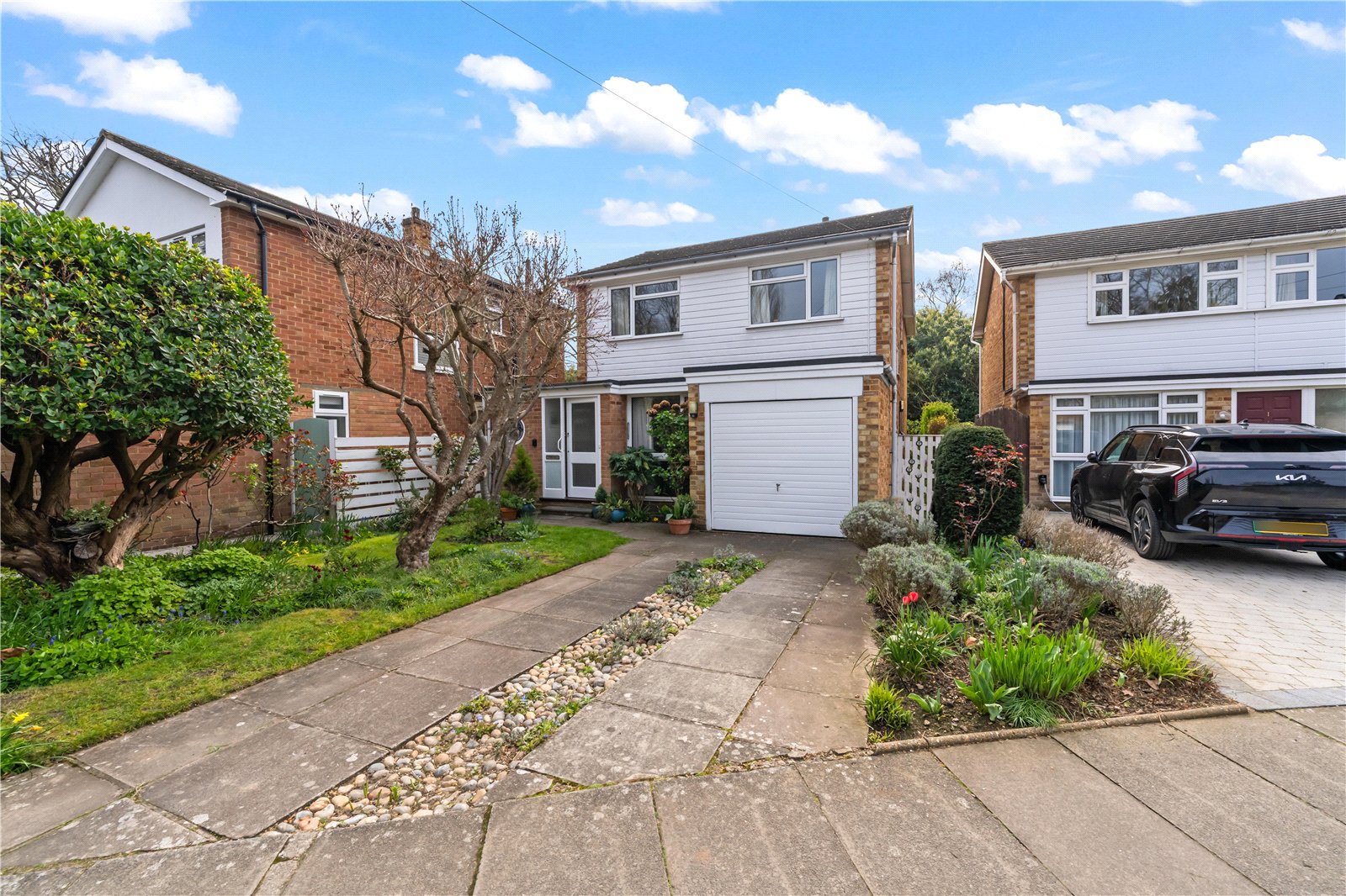 Wensleydale Gardens, Hampton, TW12 2LU