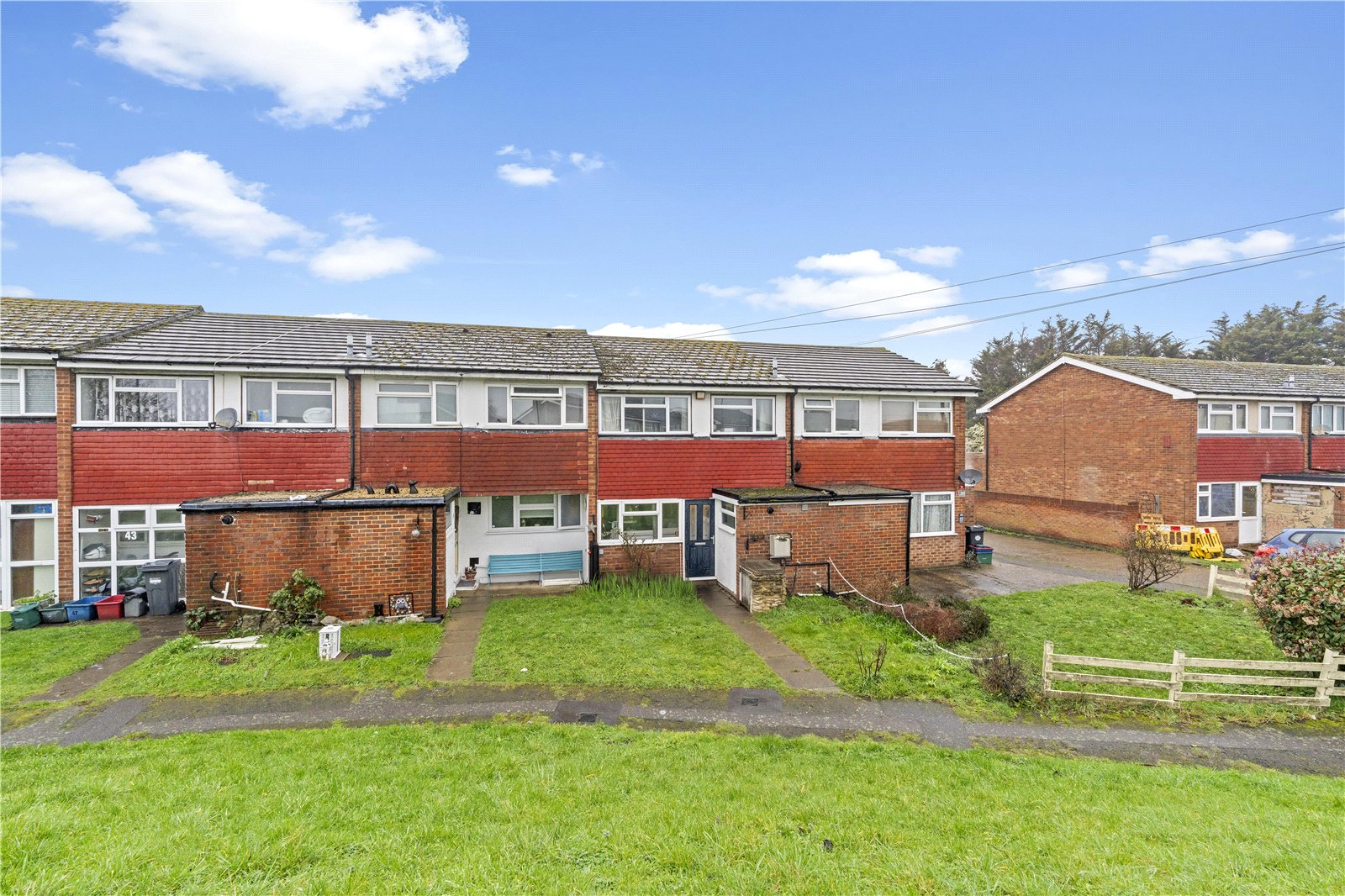 Stourton Avenue, Hanworth, TW13 6LB