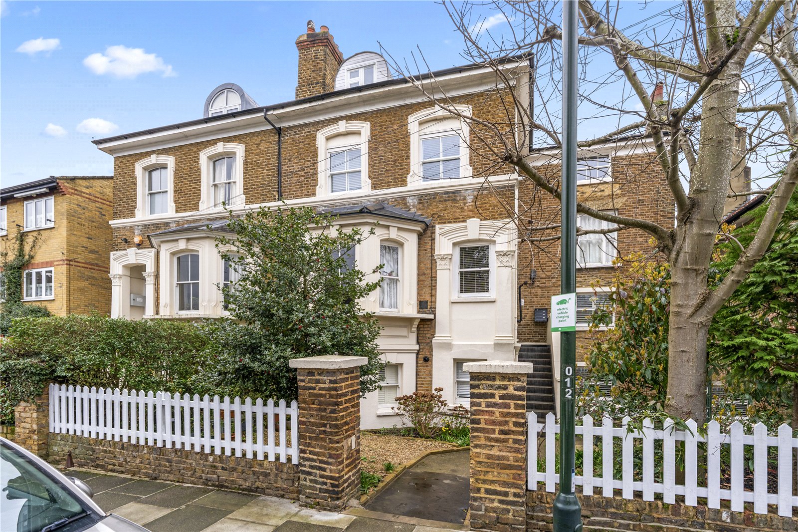 Laurel Road, Hampton, TW12 1JH