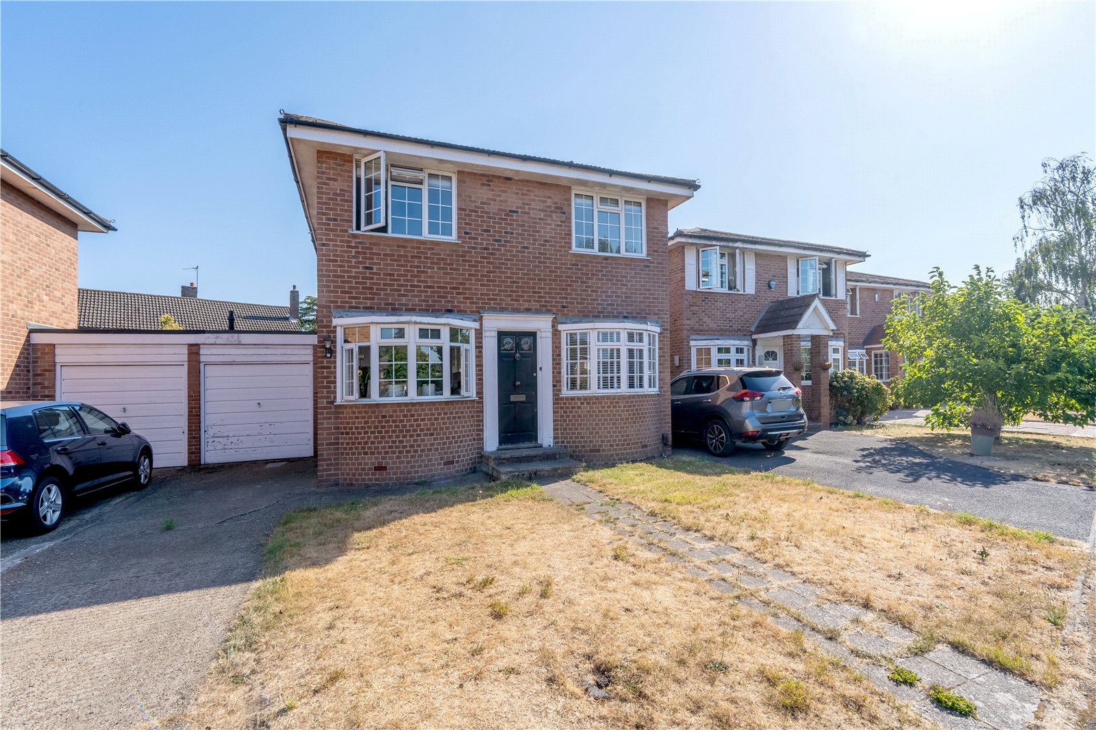 Birchwood Grove, Hampton, TW12 3DU