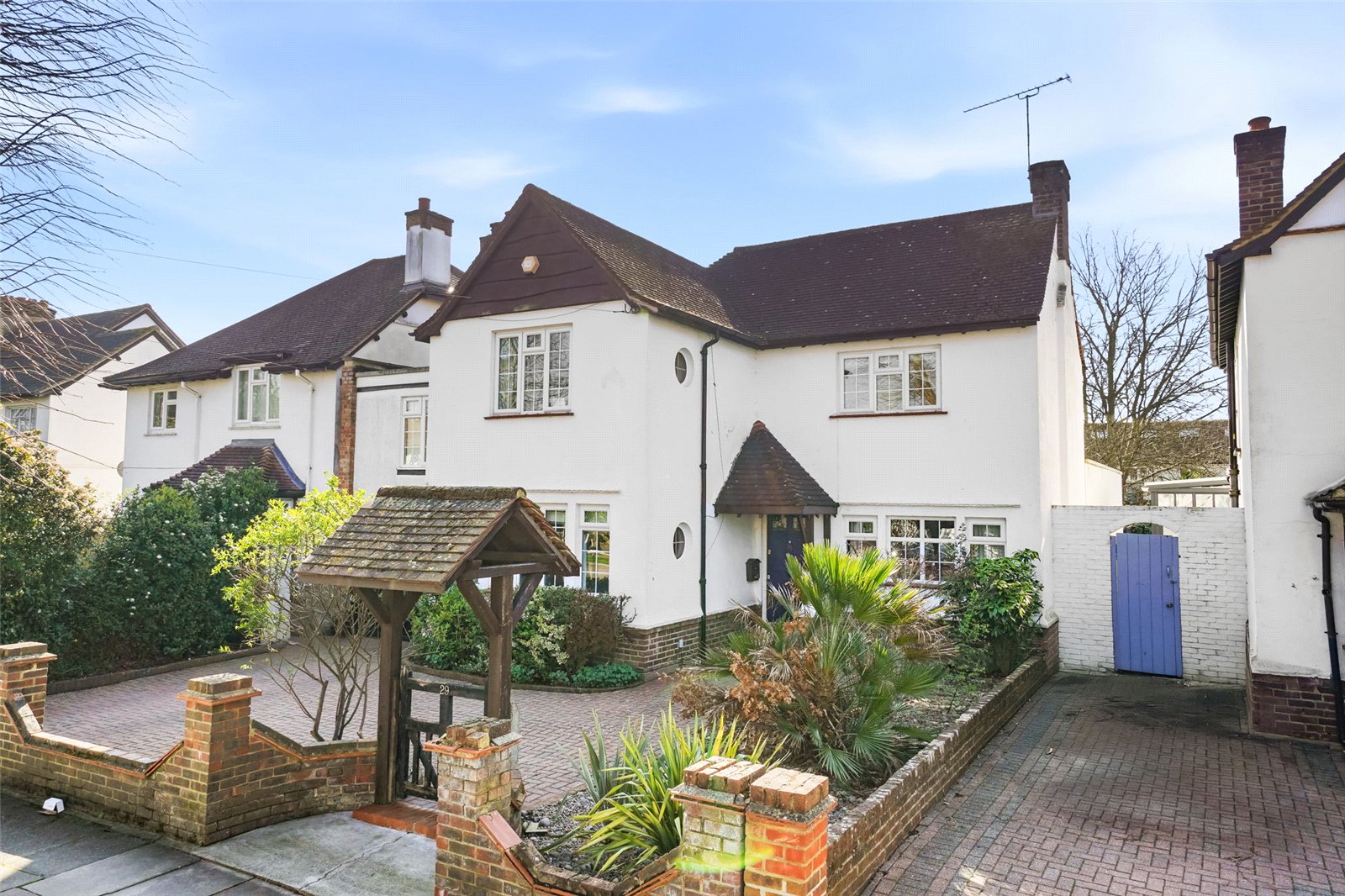 Courtlands Avenue, Hampton, TW12 3NS