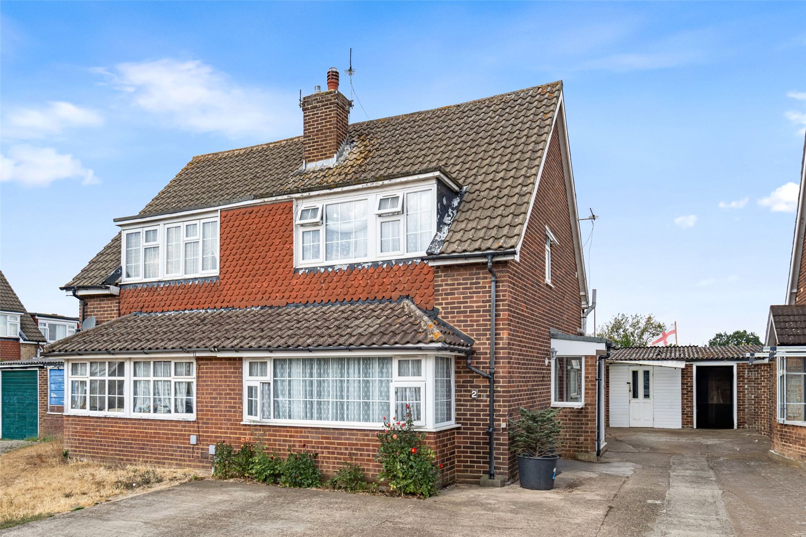 Osborne Close, Hanworth, TW13 6SR