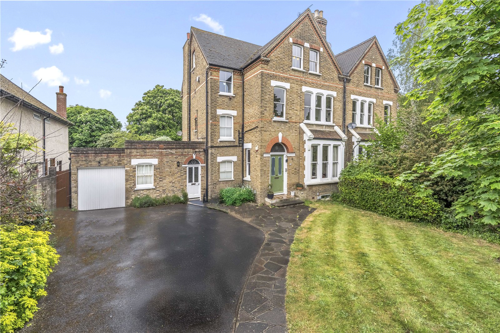 Udney Park Road, Teddington, TW11 9BG