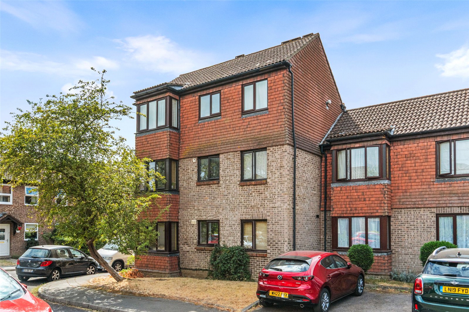 Stanford Close, Hampton, TW12 3XZ